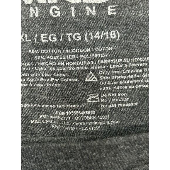 Mad Engine Gray T-Shirt Nutcracker with Sunglasses "Crushin' It" Sz XL Youth. - Picture 3 of 6